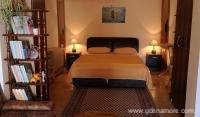 Studio apartment and room for rent, private accommodation in city Igalo, Montenegro